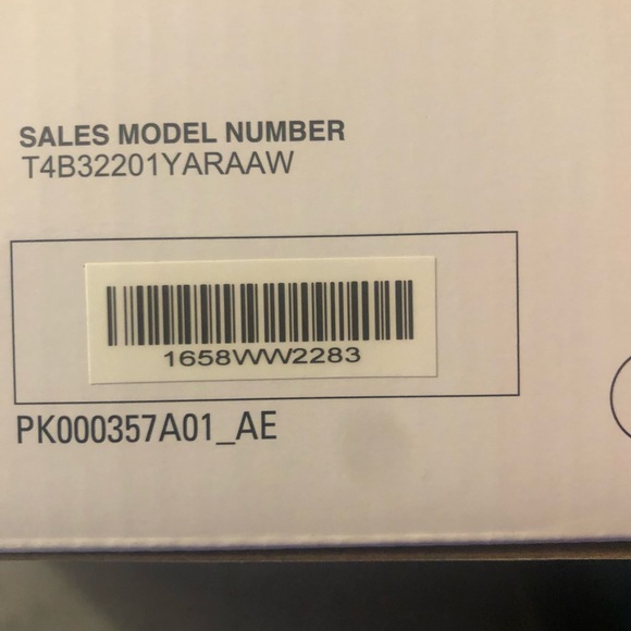 MOTOROLA Talkabout T402 Rechargeable 2-Way Radios BRAND NEW IN BOX (2 pack) - Picture 14 of 14